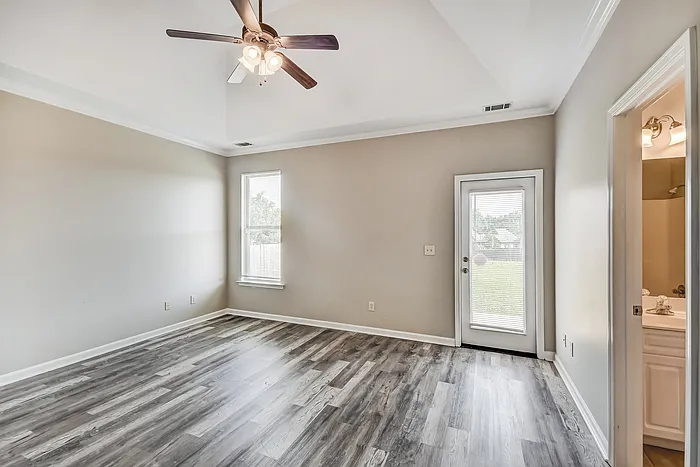 1218 Savannah Ln — Photo 5