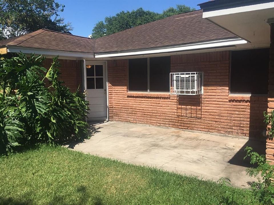 1st image of 1835 Salford Dr