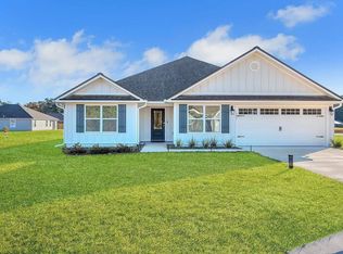 101 Spears Crossing Ln, Crawfordville, FL 32327