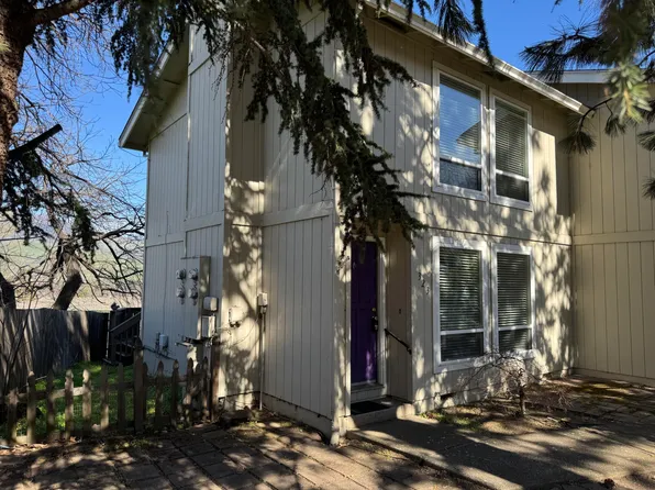 323 Glenn St, Ashland, OR 97520