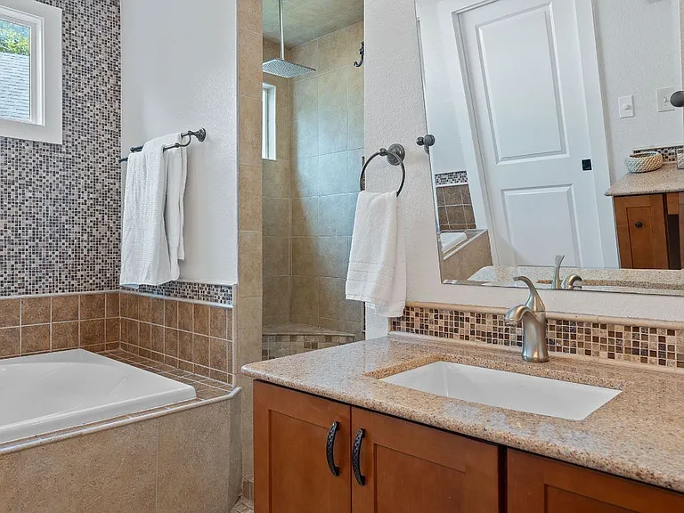 7604 Vail Valley Dr — Photo 14