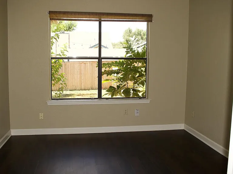 2503 Monarch Dr — Photo 8