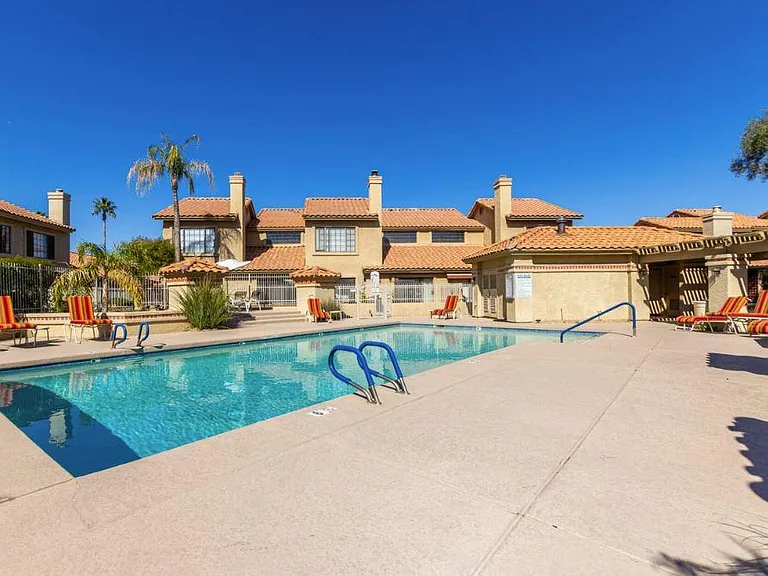 7921 E Joshua Tree Ln — Photo 26