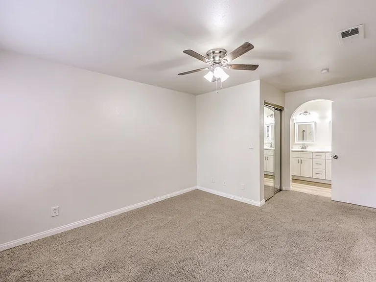 2200 Soutrh Fort Apache Rd — Photo 16