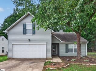 626 Thornbird Cir, Boiling Springs, SC 29316