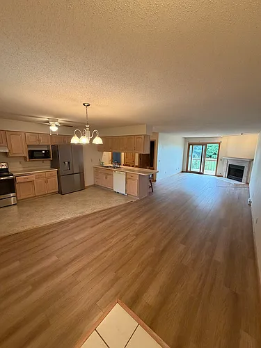 3120 Cascade Dr Photo 1