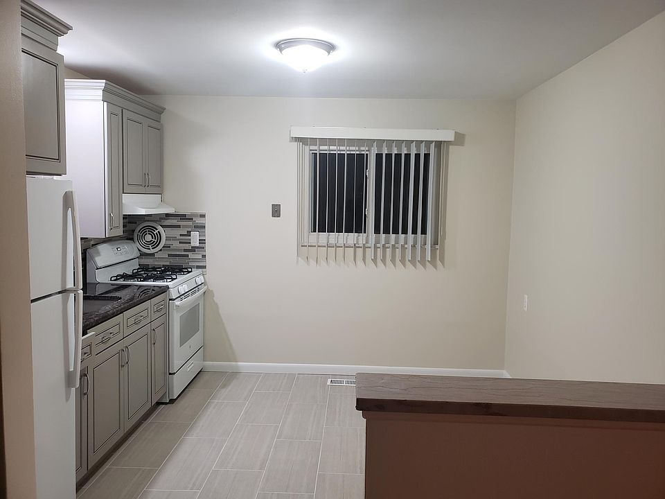 1st image of 30428 Krauter St APT 5