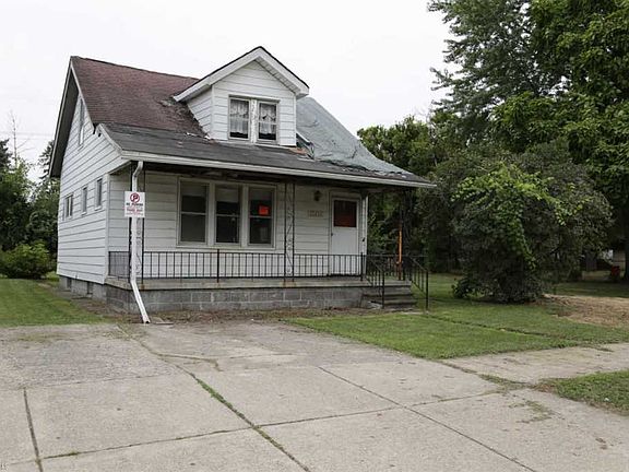 3rd image of 20496 Broadacres St