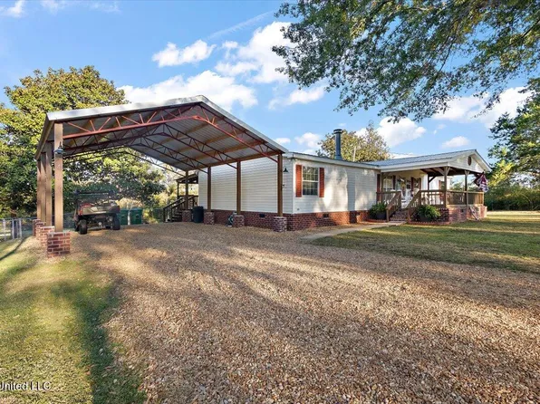 406 Kit Lewis Rd, Walnut Grove, MS 39189