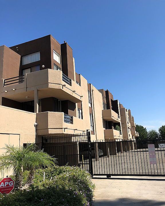 1st image of 7826 Topanga Canyon Blvd #81