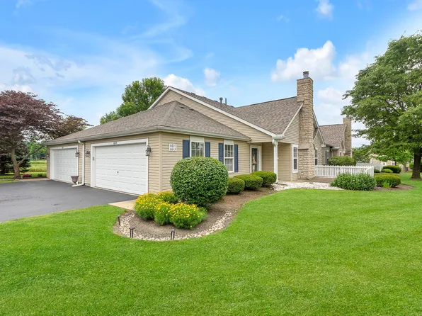 6611 Eagle Ridge Ln #8-C, Canal Winchester, OH 43110