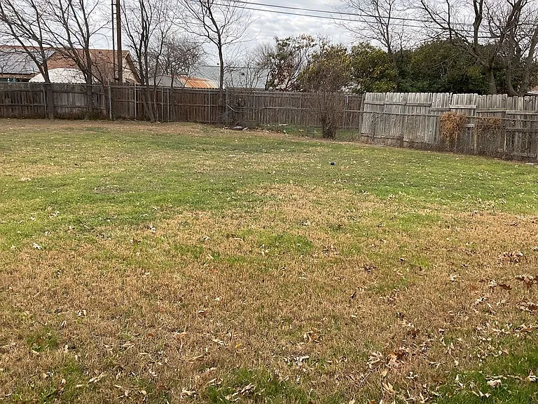 2301 Zinnia Ct — Photo 25