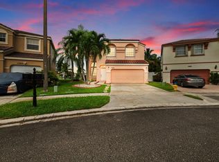 1388 NW 157th Ave, Pembroke Pines, FL 33028