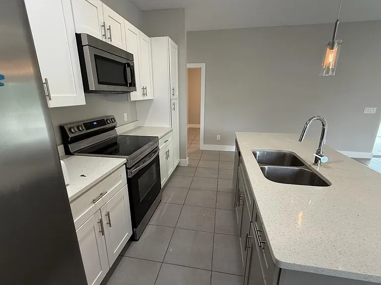 105 Zinnia Ln — Photo 11