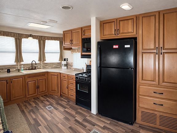 5th image of 4231 Beal Rd