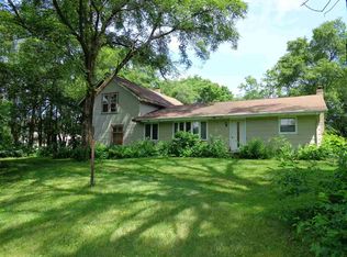 491 Hononegah Rd, Rockton, IL 61072