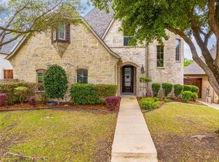 16 Tennis Village Dr, Heath, TX 75032