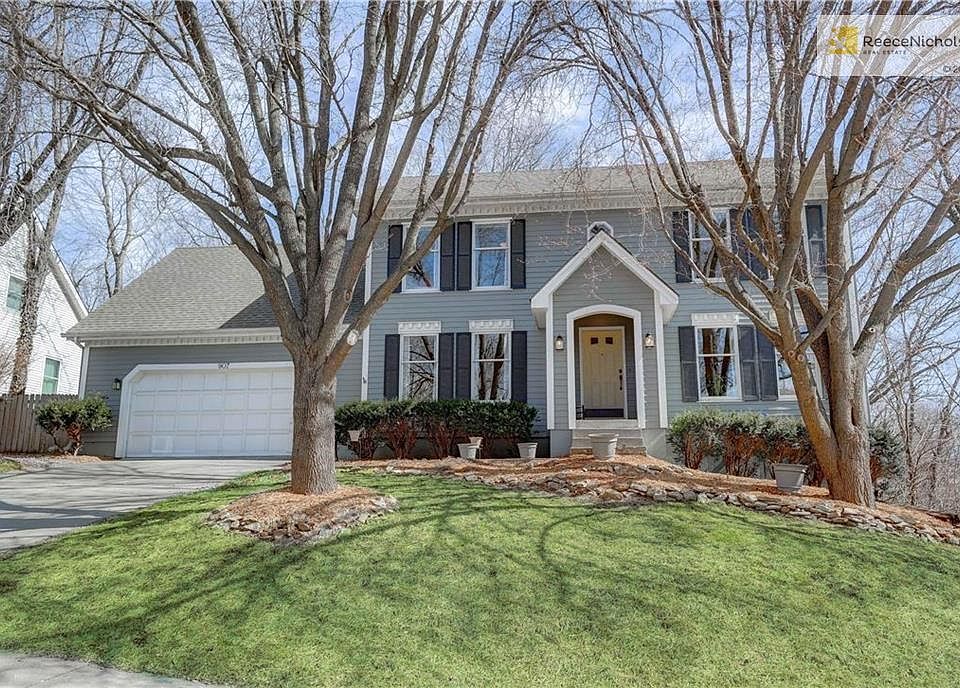 1st image of 907 Wildbriar Dr