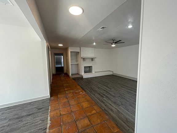 3rd image of 2112 Trellis Pl