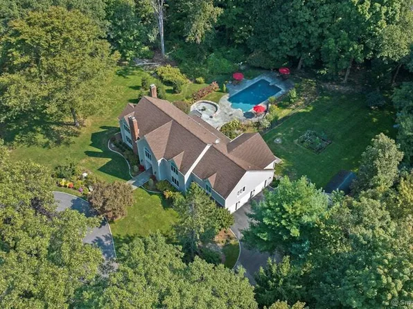 81 Silver Hill Road, Ridgefield, CT 06877