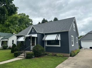 845 S Silver Lake St, Oconomowoc, WI 53066