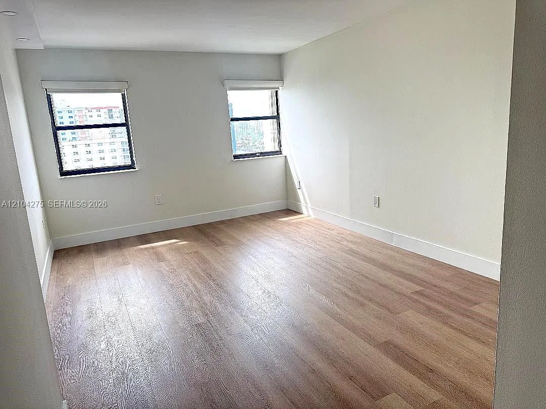 2 bed, 1570 sqft, $4,500 — Photo 2