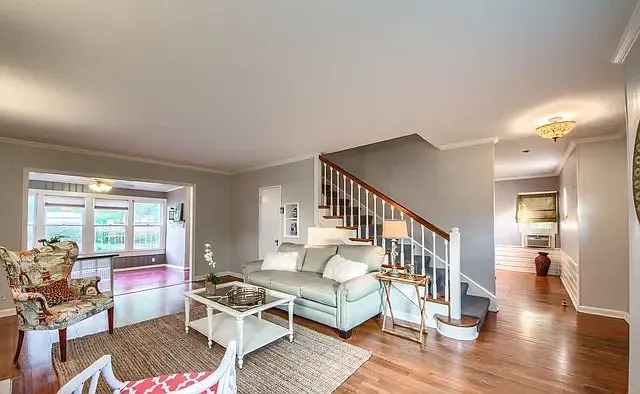 254 Quentin Dr — Photo 5