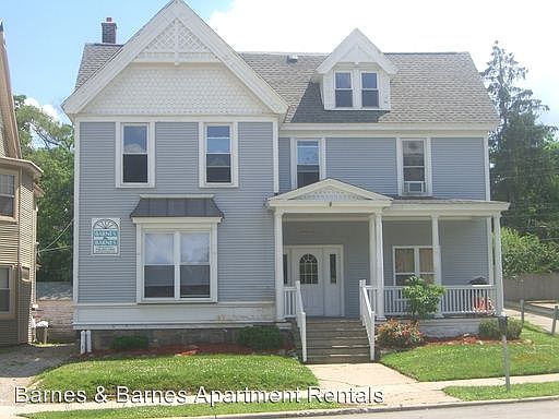 1st image of 605 W Cross St
