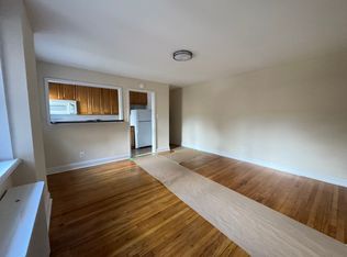 21-25 24th St #3C, Astoria, NY 11105
