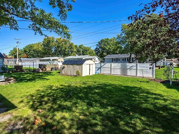 4th image of 3711 N Linwood Ave