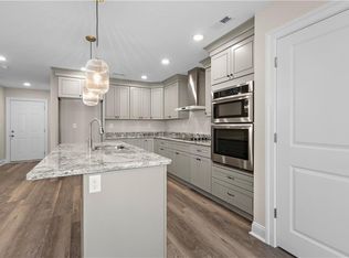 3405 Woodstock St, Portsmouth, VA 23701