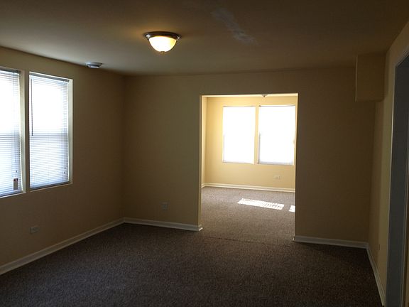 4th image of 4209 N Mobile Ave APT 1