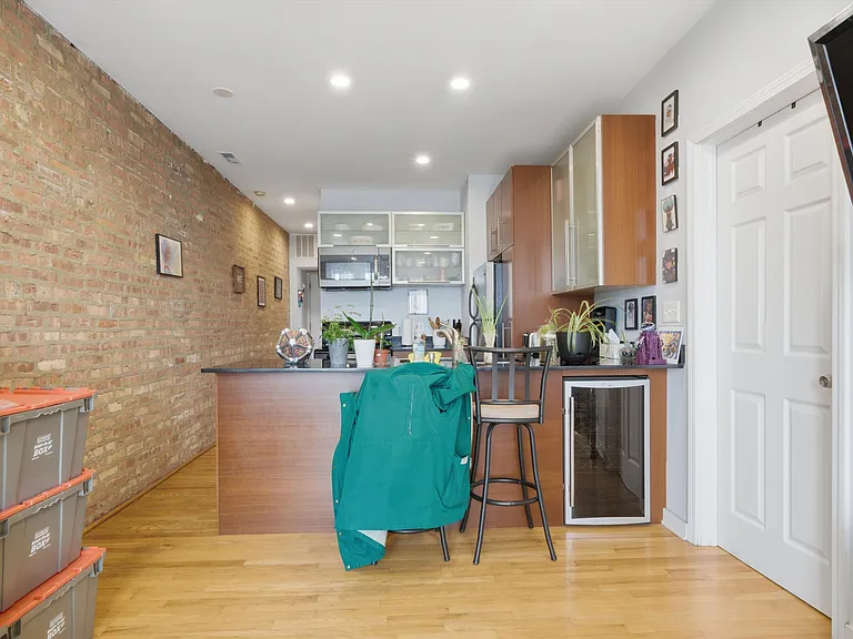 3231 W Hirsch St #3R — Photo 1