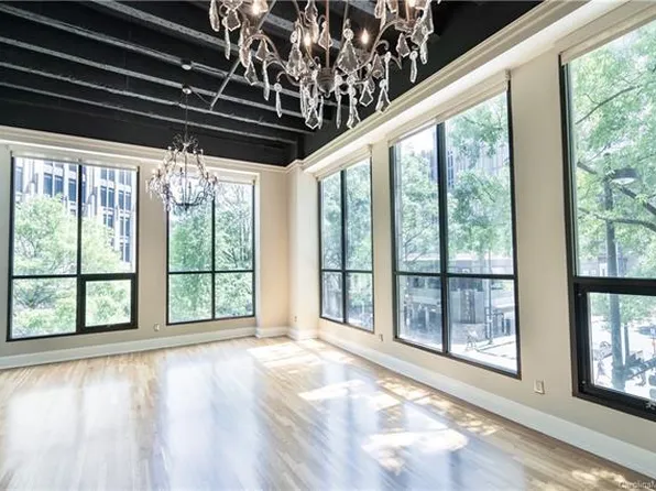 127 N Tryon St Unit 302, Charlotte, NC 28202