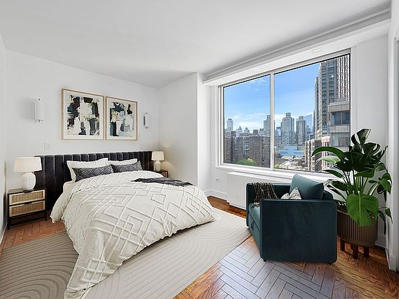 5th image of 200 Riverside Blvd APT 15E