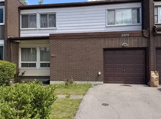 2379 Maryvale Ct, Burlington, ON L7P 2P1