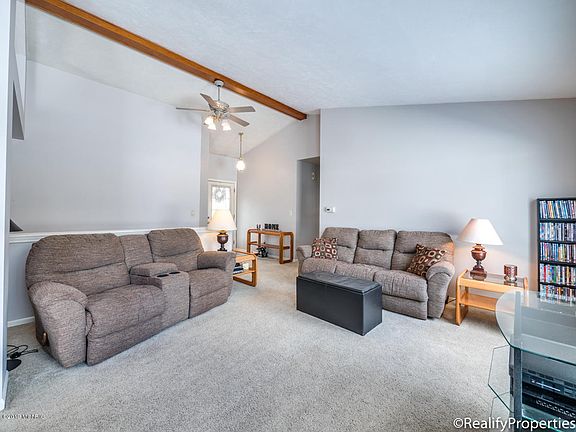 5th image of 675 Brittany Ct SE