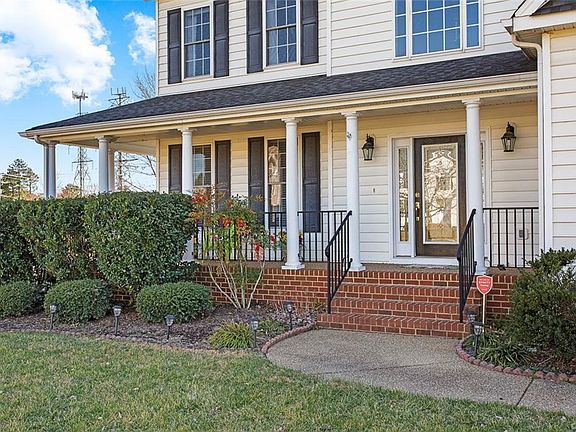 4th image of 8715 Brays Fork Dr