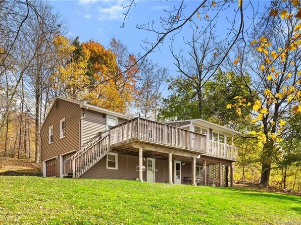 175 West Chippens Hill Road, Burlington, CT 06013