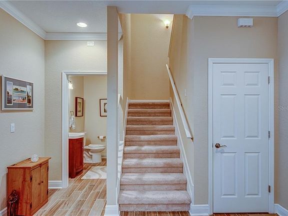 5th image of 6333 Vista Verde Dr E