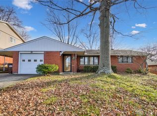 60 Catalpa Dr, Springboro, OH 45066