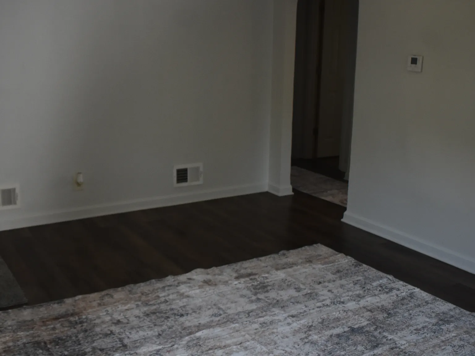 2 bed, 900 sqft, $1,400 — Photo 3