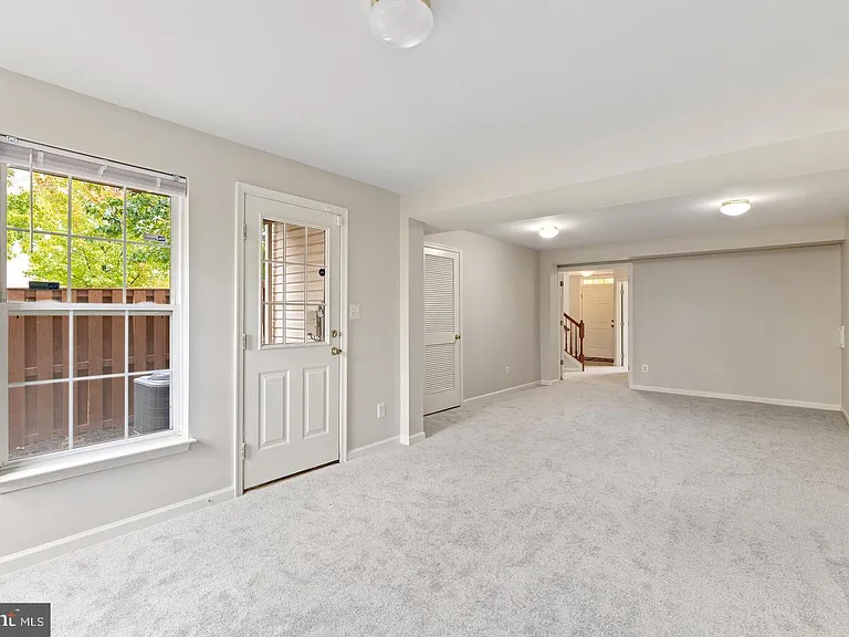 13700 Barksdale Dr — Photo 9