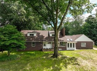 2911 Degruchy Dr, Stow, OH 44224