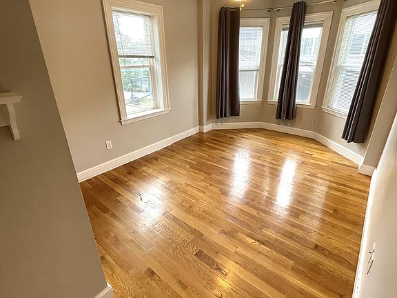 3rd image of 124 Berkshire St #4