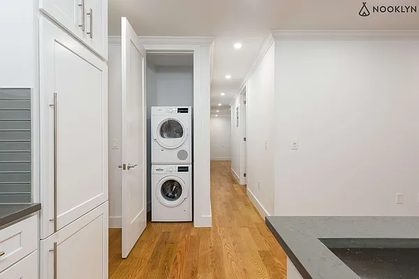 Rented by Nooklyn NYC LLC | media 70