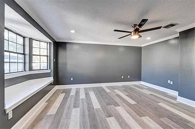 5923 General Haig St — Photo 10