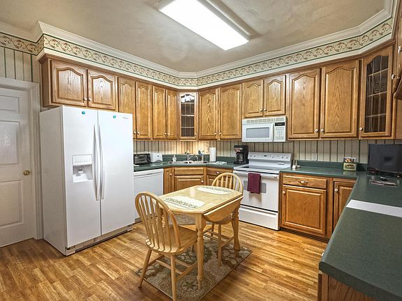 5th image of 2408 Feather Garden Cir