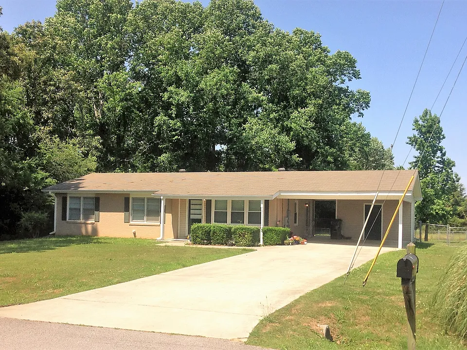 246 Agua Dr