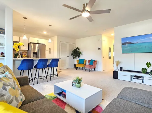 94-1180 Alaea St #806, Waipahu, HI 96797